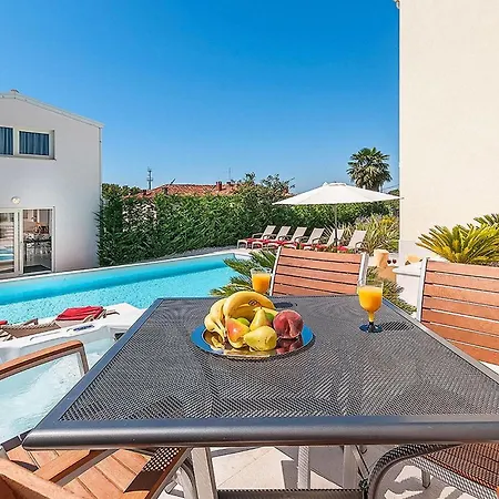 Bruna Holiday home